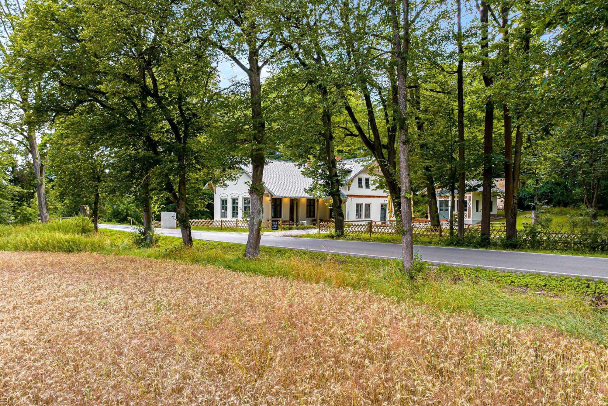 Отель Vyletni Restaurace Rudolfov Йиндржихув-Градец Экстерьер фото