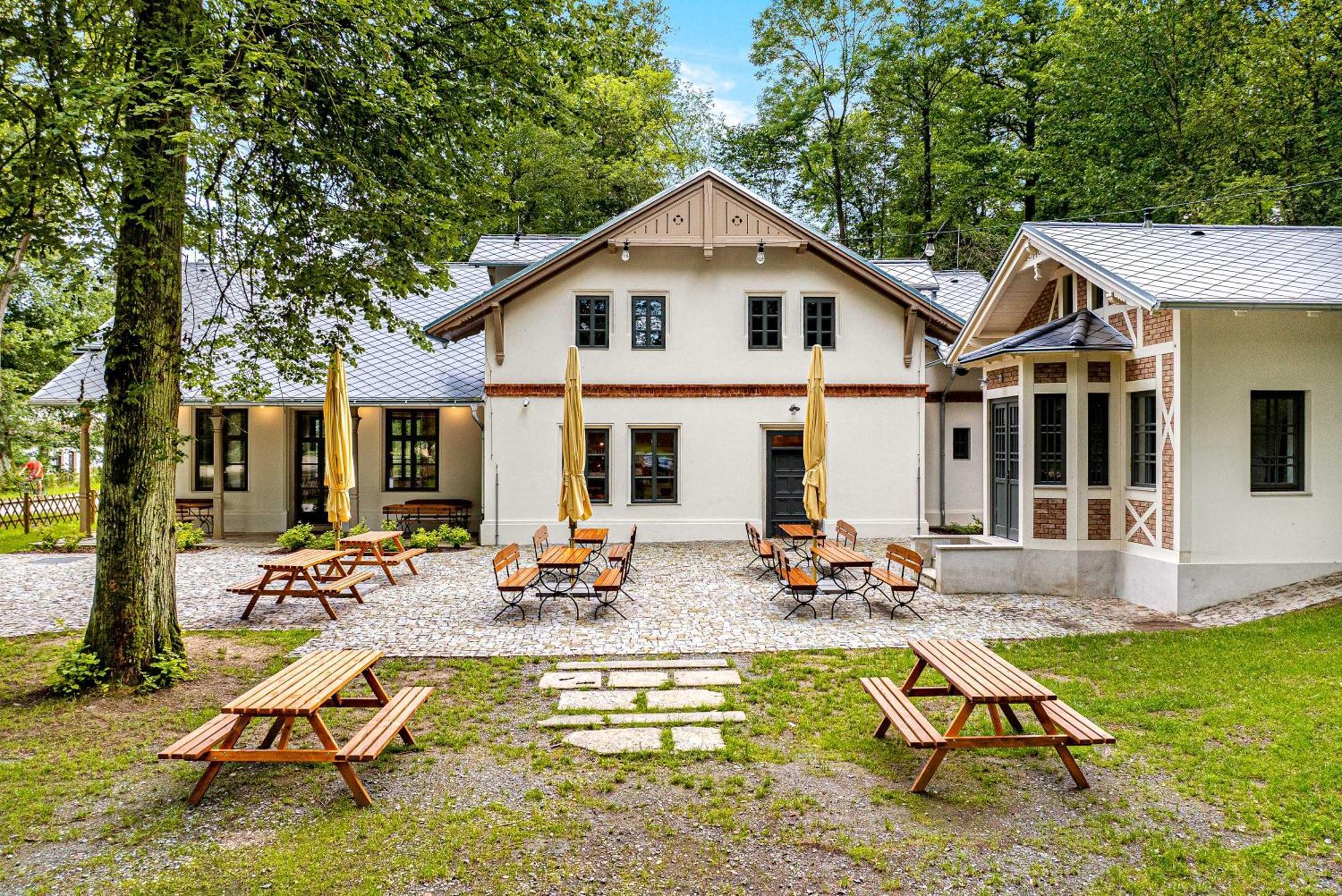Отель Vyletni Restaurace Rudolfov Йиндржихув-Градец Экстерьер фото